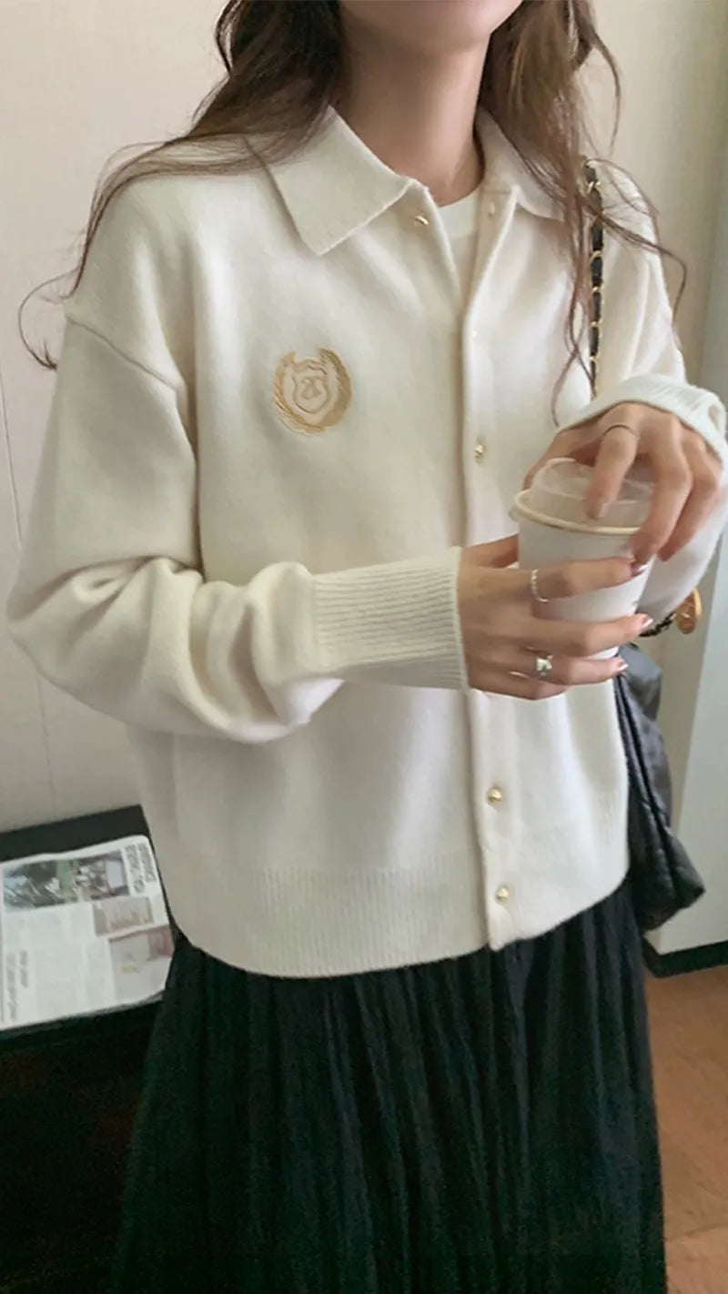 Women's embroidery high-end lapel sweater knitted cashmere sweater Women's lapel cardigan long sleeved new cashmere sweater