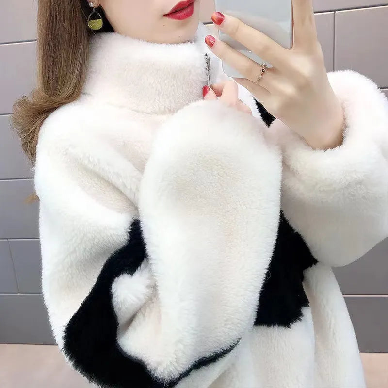 2023 Winter New Thickened Foreigner Fur Coat Women's Lamb Hair Particle Integrated Black and White Contrast Sweater