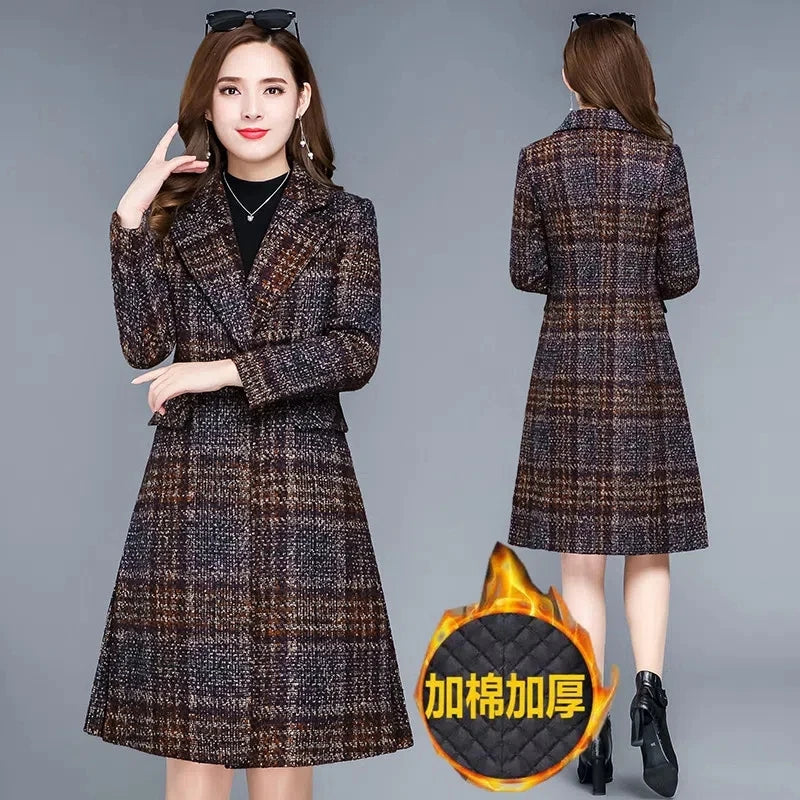 Thicken Plaid Woolen Jacket Women's 5XL Autumn Winter 2023 New Slim Mother Temperament Long Coat Warm Female Casual Overcoat