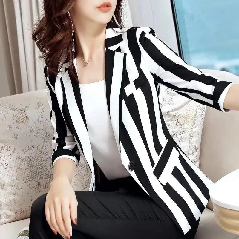 Striped Small Suit Jacket Women's Fashion Coat Top 2023 Spring Autumn New Suits Slim Waist Short Top Women Blazer